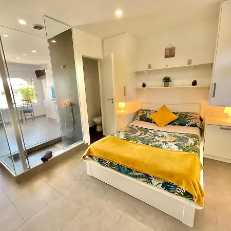Apartment Tropicflavor